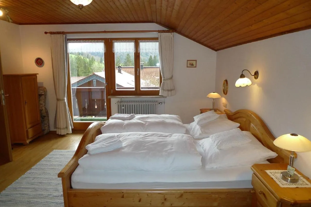 Haus Schmidberger Apartment Schneizlreuth